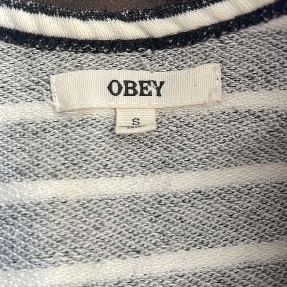 Obey Grey Anchor & Snake Striped Sweatshirt small - Picture 4 of 6